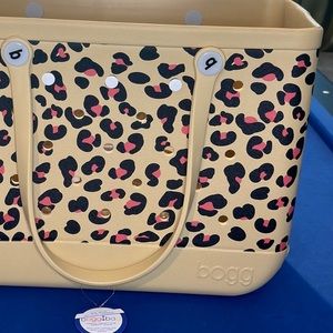 [AUTHENTIC] Bogg Bag - Pink Leopard